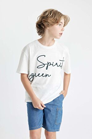 DeFacto Erkek Çocuk Oversize Fit Bisiklet Yaka Nakışlı Kısa Kollu Tişört C5084A824HSWT32