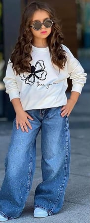 Aykidsclup Kız Çocuk Kelebek Baskılı Sweatshirt ve Işıltılı Bol Paça Kot Pantolon Şık Kombin 2525
