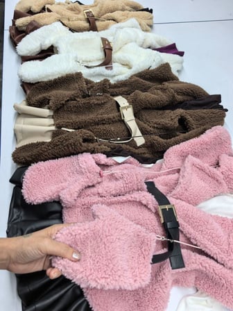 Kız Çocuk 4 Parça Peluş Yelekli Etek Takım – Badi, Etek, Yelek ve Eldiven 0210