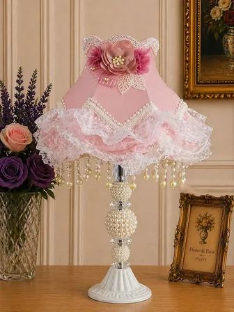 Pembe Kadife Kaplı El Yapımı Çiçekli Model İnci Ayaklı Klasik Model Abajur 50x30cm