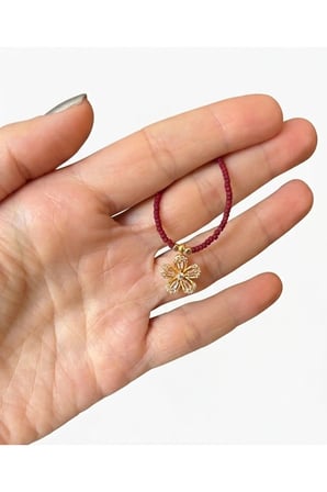 Bordo Özel Hint Boncuklu Gold Çiçek Kolye - Zirkon Taşlı Papatya Figürlü Yazlık El Yapımı Kolye