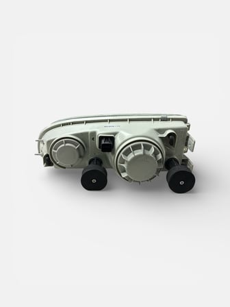 DEPO HYUNDAİ H100 MİNİBÜS SAĞ ÖN FAR LAMBASI 1997 VE SONRASI