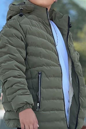 Erkek Çocuk Çıkarılabilir Kapüşonlu Sık Dikişli Nova Kumaş Kışlık Şişme Mont KM4016