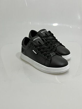 2885 Wickers Siyah-Beyaz Kalp Desenli Bayan Spor Ayakkabısı