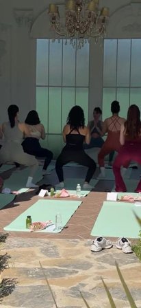 Kaymaz TPE Yoga Matı 6 mm Çift Renkli | Diz Ağrıtmayan Ekstra Yumuşak Pilates & Fitness Minderi | Terletmeyen Kaydırmaz Yüzey | Taşıma Kolay Hafif Mat