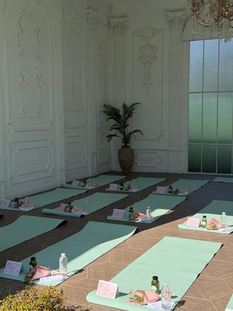 Kaymaz TPE Yoga Matı 6 mm Çift Renkli | Diz Ağrıtmayan Ekstra Yumuşak Pilates & Fitness Minderi | Terletmeyen Kaydırmaz Yüzey | Taşıma Kolay Hafif Mat