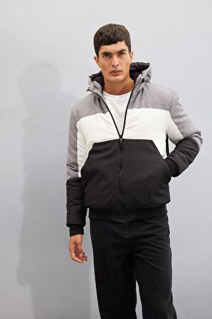 DeFacto Slim Fit Şişme Mont Dar Kesim Renk Bloklu Kapüşonlu Polar Astarlı Fermuarlı N4530AZ24AUGR361
