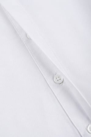 RizzUP Beyaz Slim Fit Likralı Kolay Ütülenebilir Gizli Düğmeli Erkek Gömlek 2602614