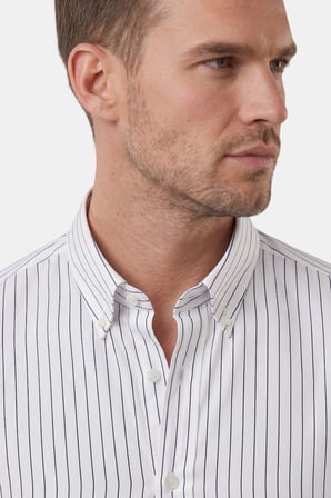 RizzUP Beyaz Slim Fit Çizgili Kolay Ütülenebilir Erkek Gömlek – Modern Şık Yeni Sezon Gömlek 2602001