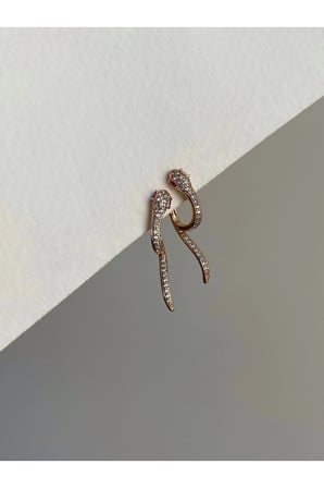 Çelik Rose Gold Kıvrımlı Taşlı Yılan Maureen Küpe -kararma yapmaz-