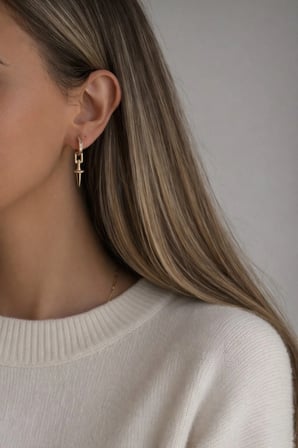 Çelik Rose Gold Taşlı Çivi Model Sallantılı Lindy Küpe -kararma yapmaz-