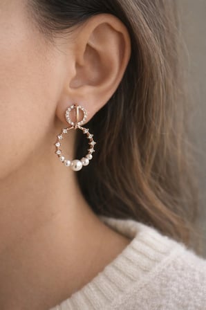 Çelik Rose Gold Kristal Taşlı İncili Daire Catelyn Küpe -kararma yapmaz-
