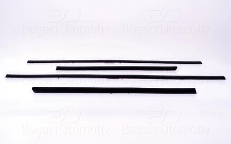 VW Golf 4 1998-2004 Kapi Citasi Set Siyah 1J4853515JB41 Wisco