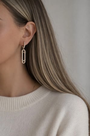 Çelik Rose Gold Taşlı Sallantılı Çengelli İğne Küpe -kararma yapmaz-