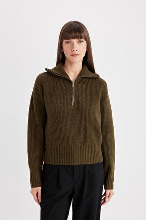 DeFacto Relax Fit Yarım Fermuarlı Dik Yaka Selanik Kumaş Triko Kazak C9058AX24WNKH447
