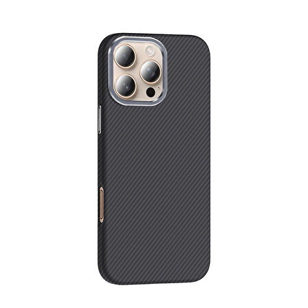 Apple iPhone 16 Pro Max Kılıf Magsafe Şarj Özellikli Karbon Fiber Görünümlü Redclick Gros Kapak