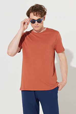 Slim Fit Dar Kesim %100 Pamuk Bisiklet Yaka Kısa Kollu Tişört