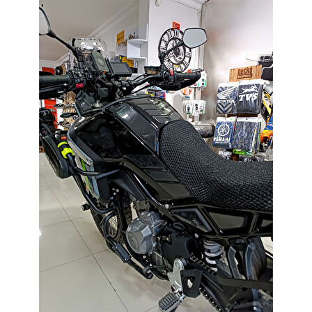 CF 450 MT 2024 ile Uyumlu Kaydırmaz 6D Karbon 17 Parça Tank Pad Seti GC39