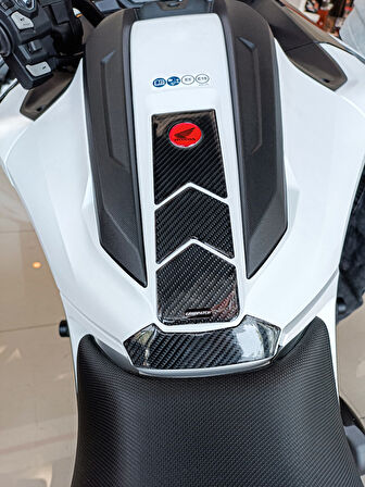Honda NC750 2024-2025 ile Uyumlu Kaydırmaz 6D Karbon 11 Parça Tank Pad Seti GC45