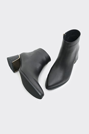 Klasik Topuklu Fermuarlı Kadın Bot