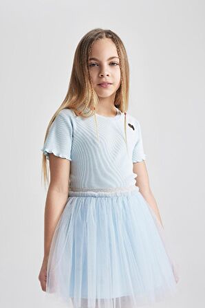 DeFacto Kız Çocuk Slim Fit Dar Kesim Bisiklet Yaka İşlemeli Fitilli Kaşkorse Kısa Kollu Tişört B6925A824SMBE775