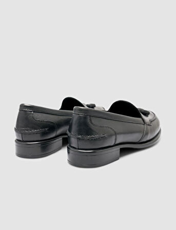 Cabani %100 Hakiki Deri Siyah Püsküllü Kadın Loafer