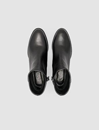 Cabani %100 Kadın Hakiki Deri Siyah Sivri Burun  Düz Bot