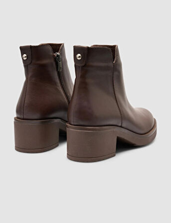 Cabani %100 Hakiki Deri Kahverengi Zımbalı Kadın Topuklu Bot