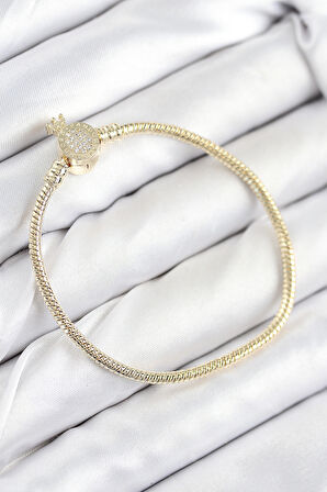 Pirinç Charm Zirkon Taşlı Taç Model Gold Renk Kadın Bileklik