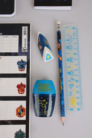 x Dekomus "Wizard Icons Collection" Harry Potter Lisanslı 10 Parça Kırtasiye Seti A4 defter,Cetvel,Kurşun Kalem,Silgi,Kalemtraş