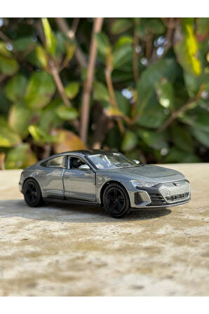 Audi RS e-tron GT Koleksiyon Metal Araba 12cm Lüks Araba Gri Oyuncak Araba Model Araba