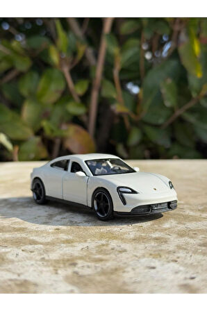 Porsche Taycan Turbo S Koleksiyon Metal Araba 12cm Lüks Araba Krem Oyuncak Araba Metal Model Araba