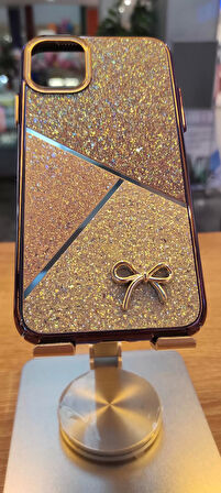 İPHone 12 / 12 Pro Uyumlu Taşlı Kurdele Figürlü Karbon Kılıf Darbe Korumalı Kapak