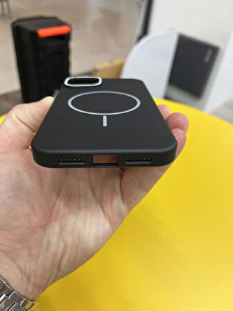 İPhone 11 Uyumlu Premium MagSafe Silikon Renkli Ultra Darbe Korumalı Kılıf