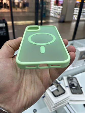 İPhone 13 Mat Yüzey MagSafe Şarj Özellikli Kılıf