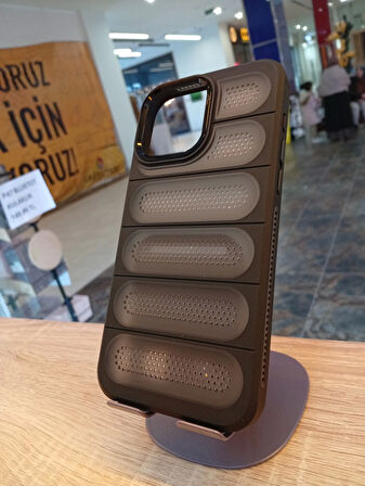 İPhone 15 Pro Max Uyumlu Puffer Case Kapak Özel Yumuşak Dokulu Delikli Kılıf