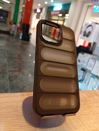 İPhone 15 Pro Max Uyumlu Puffer Case Kapak Özel Yumuşak Dokulu Delikli Kılıf
