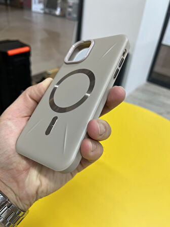 İPhone 11 Uyumlu Premium MagSafe Özellikli Ultra Lüks Kılıf