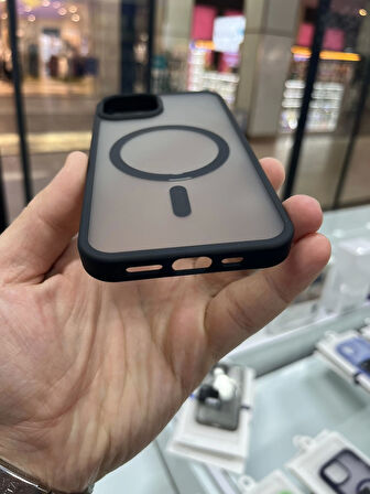 İPhone 11 Mat Yüzey MagSafe Şarj Özellikli Kılıf