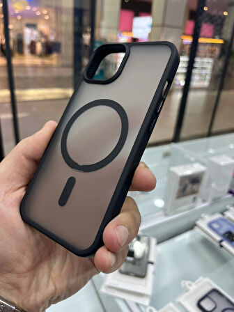 İPhone 11 Mat Yüzey MagSafe Şarj Özellikli Kılıf