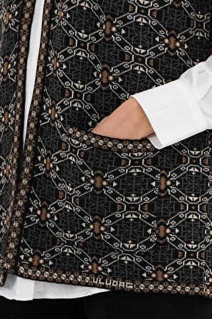 Kadın Siyah Monogram Desenli Cepli Triko Kilim Anne Yelek