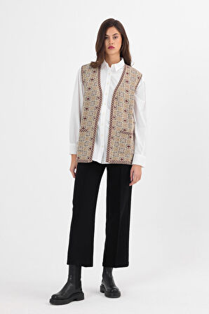 Kadın Taş Monogram Desenli Cepli Triko Kilim Anne Yelek