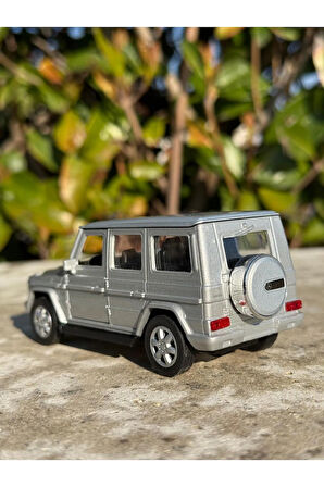 Mercedes-Benz G Class Oyuncak Araba Metal Model Araba Kapılar Açılır Çekbırak Oyuncak Araba G63 12Cm