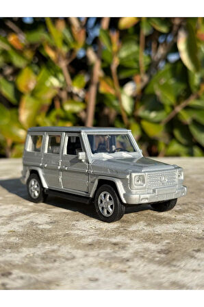 Mercedes-Benz G Class Oyuncak Araba Metal Model Araba Kapılar Açılır Çekbırak Oyuncak Araba G63 12Cm