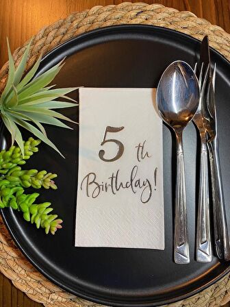 Gümüş Yaldızlı Beyaz Beş Yaş Bırthday Garson Katlama Peçete 16 lı