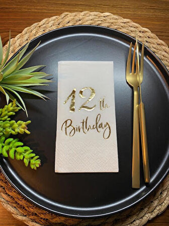 Gold Yaldızlı Beyaz On İki Yaş Bırthday Garson Katlama Peçete 16 lı