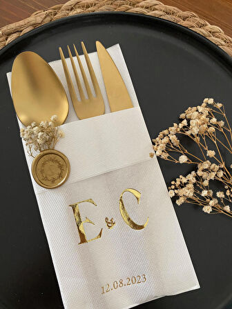 Beyaz Üzeri Gold Mühür Yaldızlı  E & C Detaylı Cepli Peçete 50 Adet