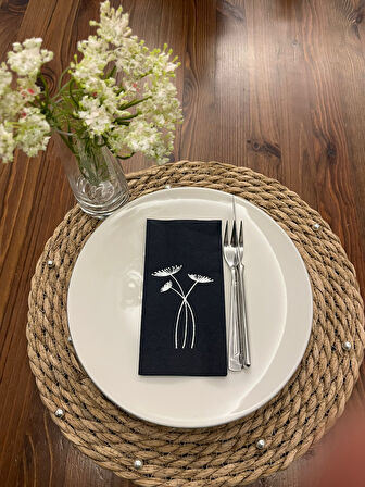 Gümüş Yaldızlı Siyah Havuç Çiçeği Peçete 16 Adet