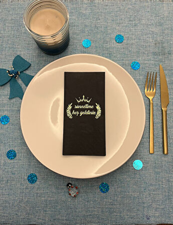 Gold Yaldızlı Siyah Sünnetime Hoşgeldiniz Baskılı Garson Katlama Peçete 16 Adet