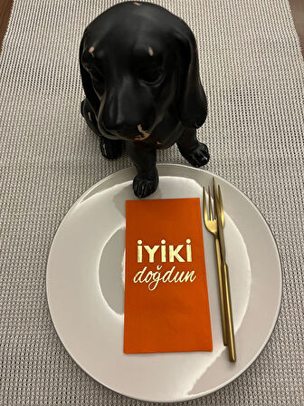 Gold Yaldızlı Turuncu İyi Ki Doğdun Baskılı Garson Katlama Peçete 16 Adet